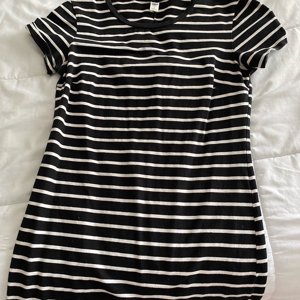 Super cute and casual T-shirt dress!